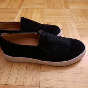 Vionic Velvet Slip-On Comfort Shoe